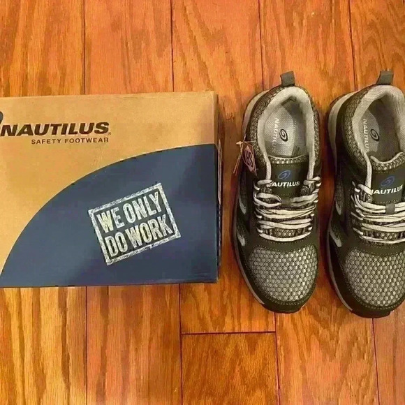 Nautilus Safety Womens Footwear Tempest Low CT Grey BRAND NEW.  ( Save $57.00) - Picture 8 of 12